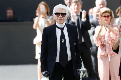 couturier chanel prénommé karl|Couturier De La Maison Chanel Prénommé Karl .